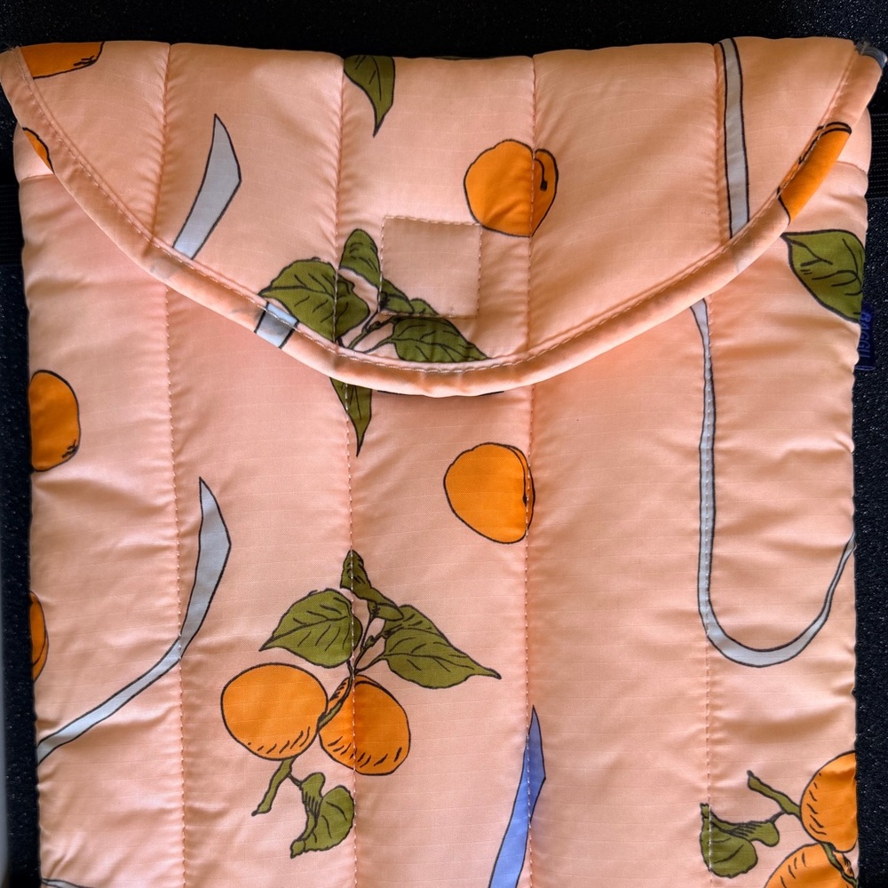 BAGGU Puffy Laptop Sleeve (13"/14" Size)